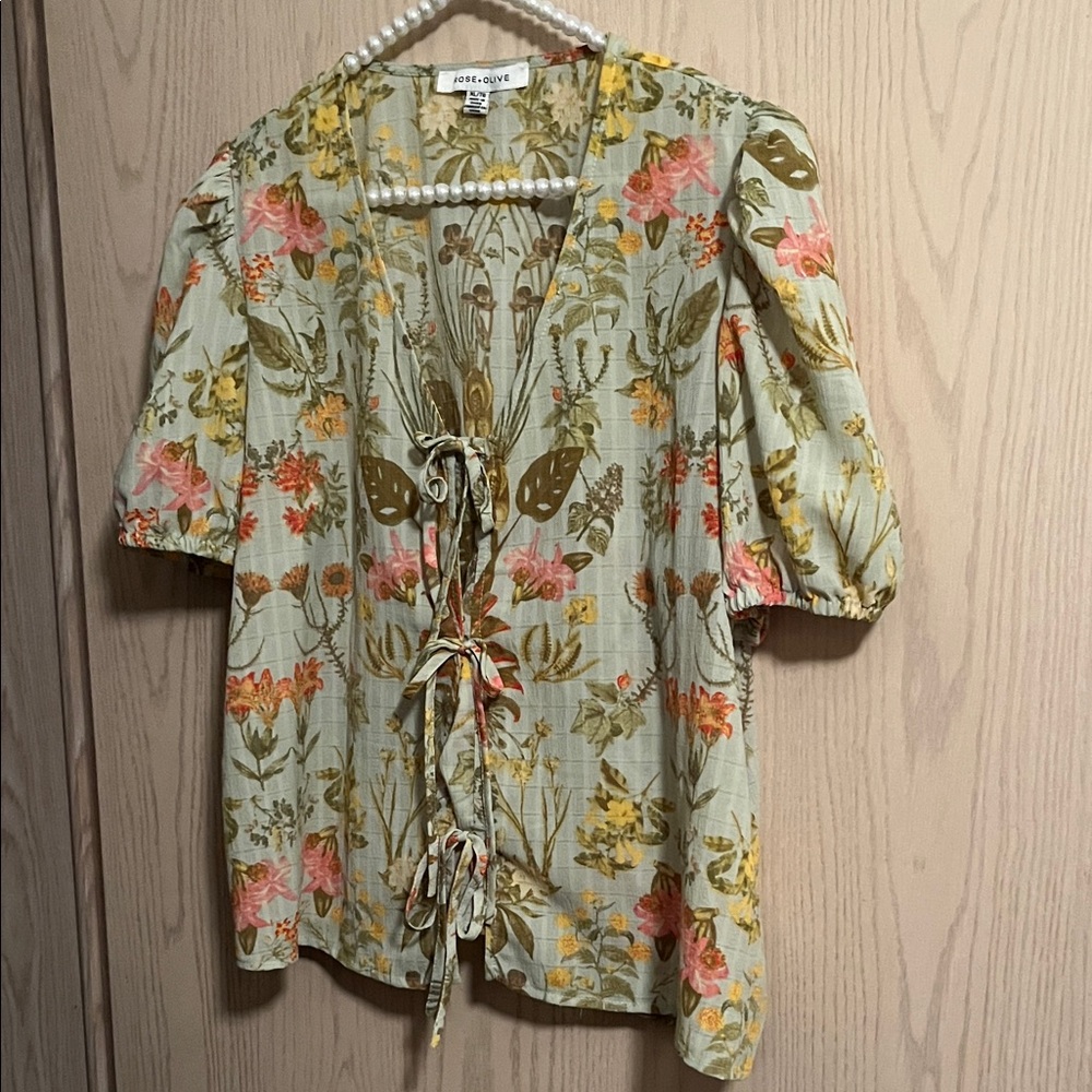 Rose & Olive Floral Sage Green Puff Sleeve Blouse